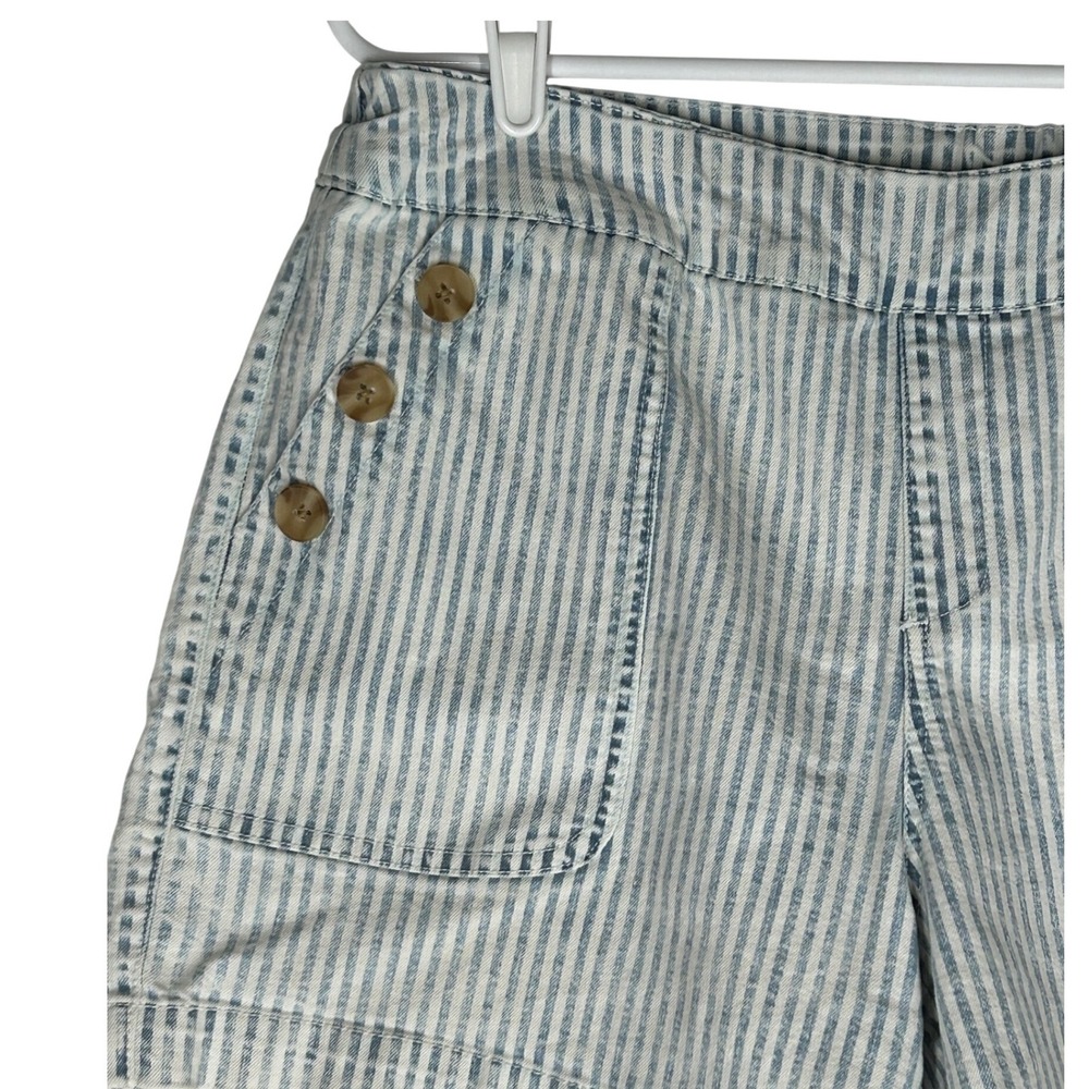 One 5 One Blue and White Striped Elastic Waist Shorts Button Accent Pockets Sz L - Picture 2 of 7